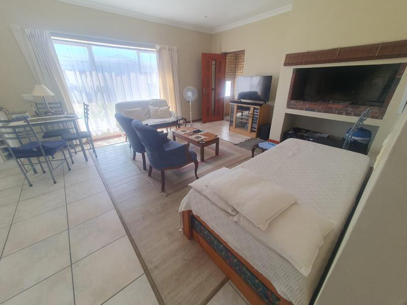 4 Bedroom Property for Sale in Franskraal Western Cape